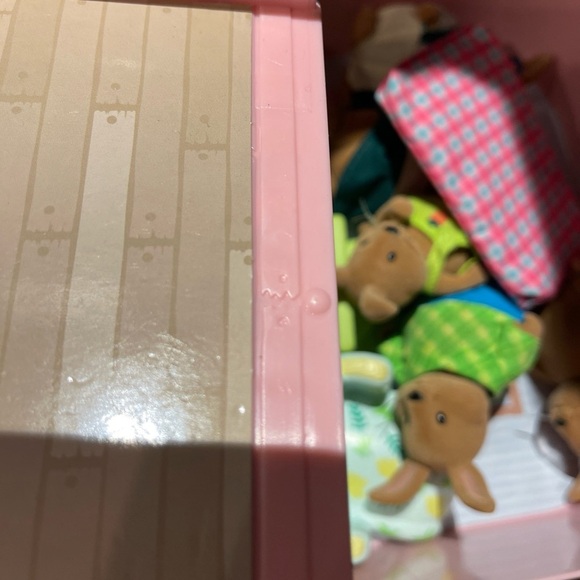 Li’l Travel suitcase 6 cottontail rabbits with chairs - Picture 10 of 13